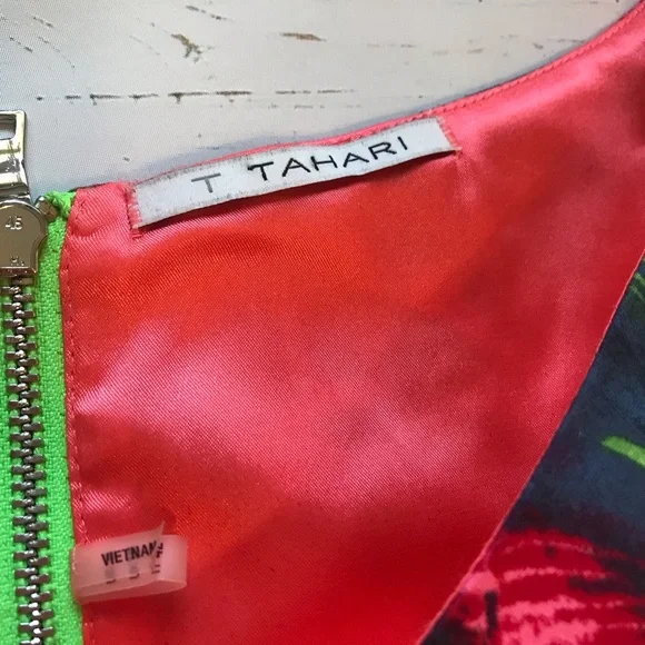 T Tahari Floral and striped Dress Size 6 - Picture 2 of 7